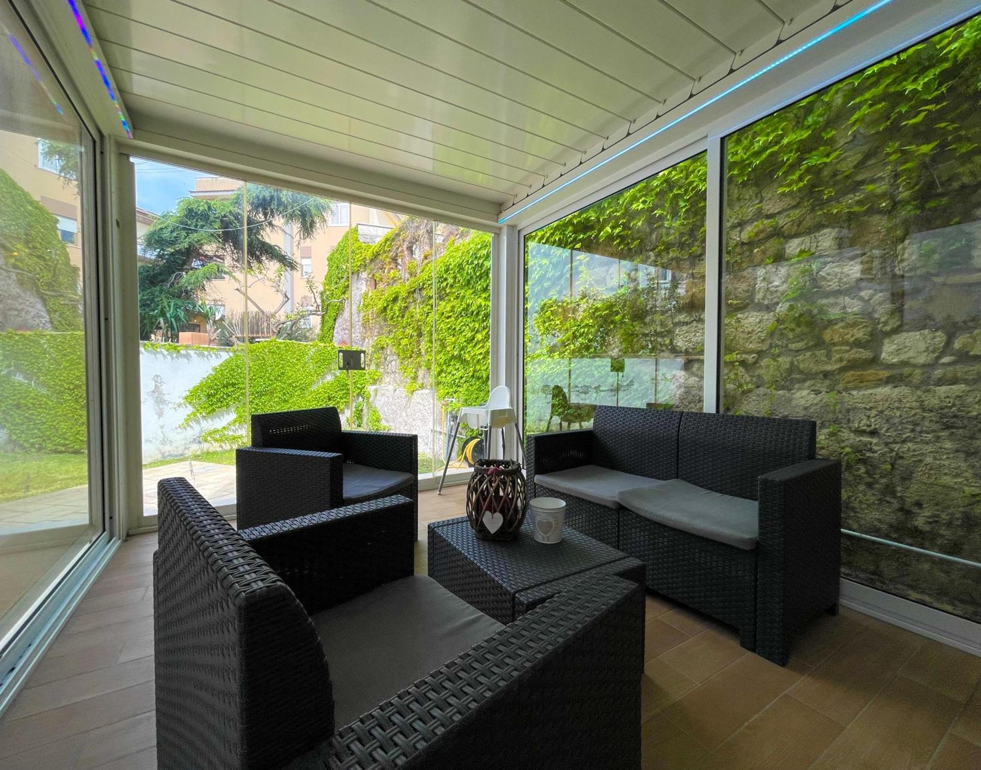 The Shabby House - Charming Seaside Retreat In Central Anzio, Steps From Beach And Train Station מראה חיצוני תמונה
