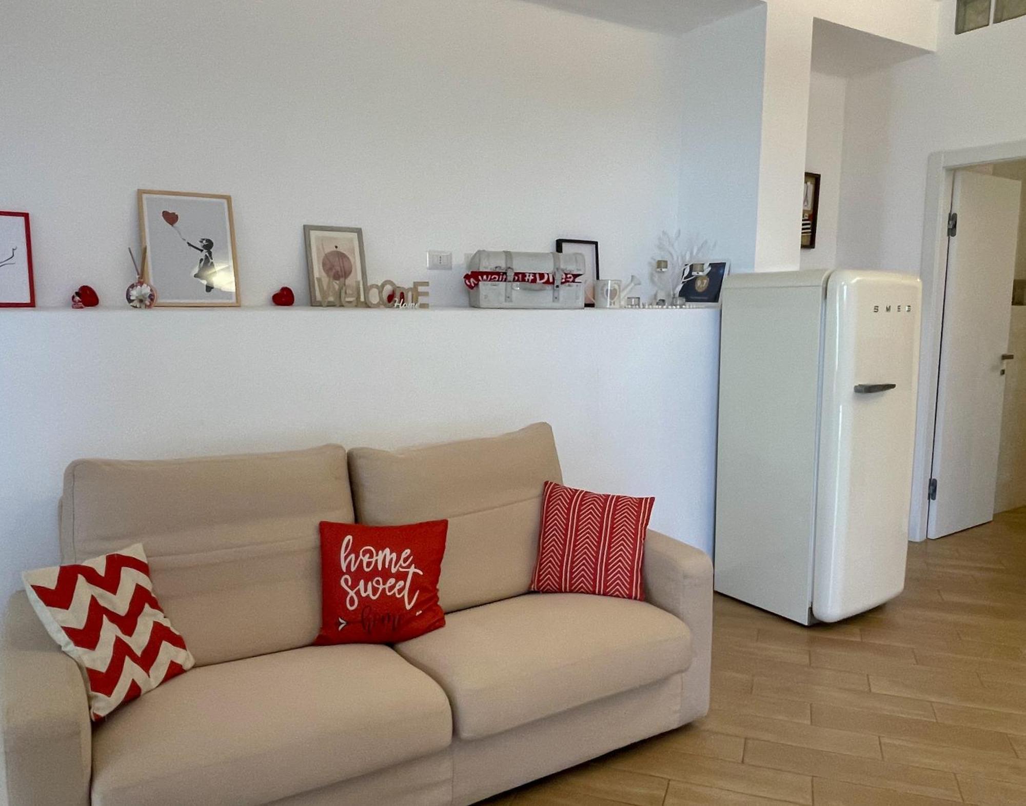 The Shabby House - Charming Seaside Retreat In Central Anzio, Steps From Beach And Train Station מראה חיצוני תמונה