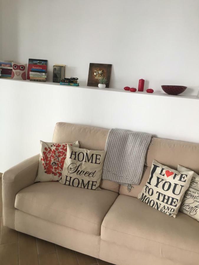 The Shabby House - Charming Seaside Retreat In Central Anzio, Steps From Beach And Train Station מראה חיצוני תמונה